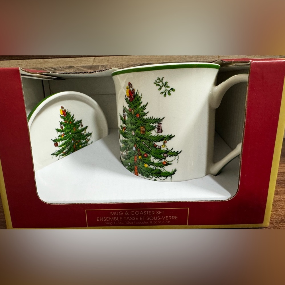 Super Cute 🥰  Christmas Tree 🌲 Mug & Coaster Set - NEW